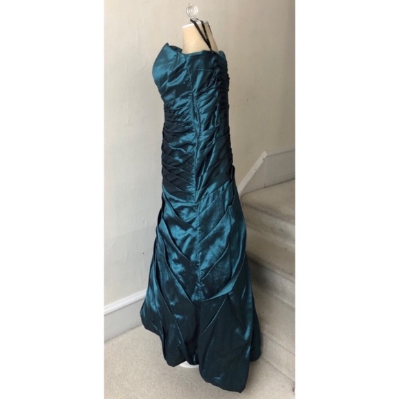 LAST CHANCE Tony Bowls Beaded Strapless Evening Go - Picture 4 of 9